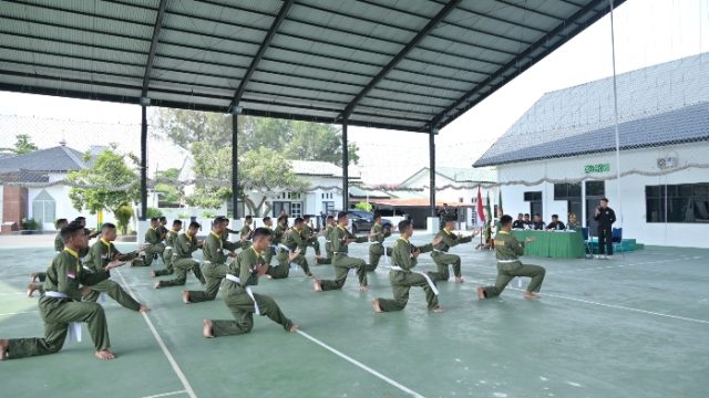 Prajurit Kodim 0102/Pidie Ikuti Uji Kenaikan Tingkat (UKT) Pencak Silat Militer (PSM), Dari Sabuk Putih Menuju Kuning