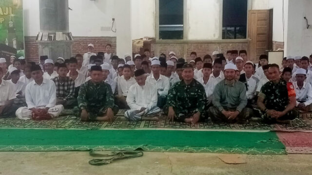 Manunggal Subuh di Dayah BUDI, Dandim dan Ayah Tungkop Satukan TNI, Ulama dan 850 Santri