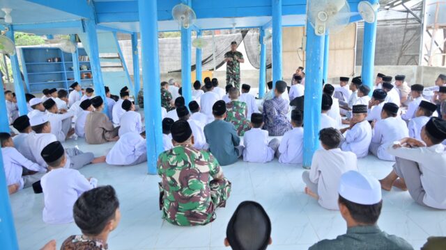 Dandim 0102/Pidie Silaturahmi ke Yayasan Tgk. Syik Hanafiah, Serahkan Sembako dan Apresiasi “Merdeka dengan Alam”
