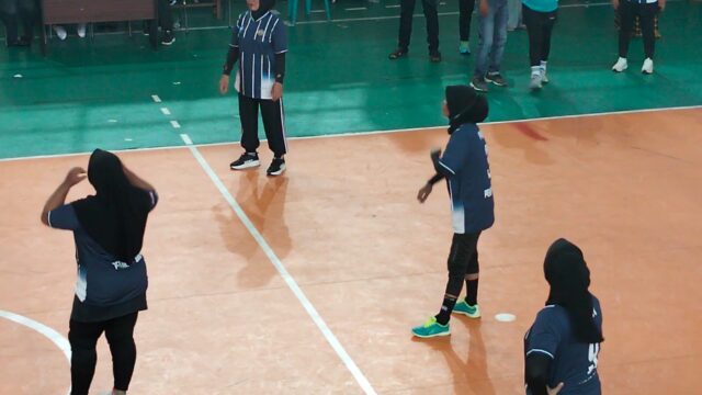 Sapu Bersih Dua Set, Voli Putri Peukan Baro Makin Dekat ke Partai Final